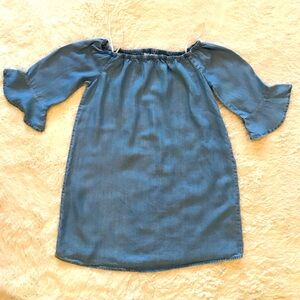 Forever 21 Blue Off-Shoulder dress. Never worn.